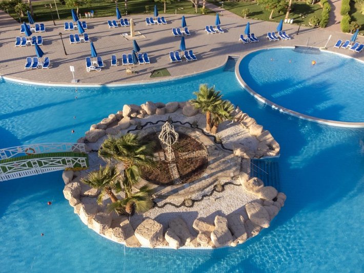 Sharm El-Sheikh utazás Amwaj Oyoun Resort & Casino