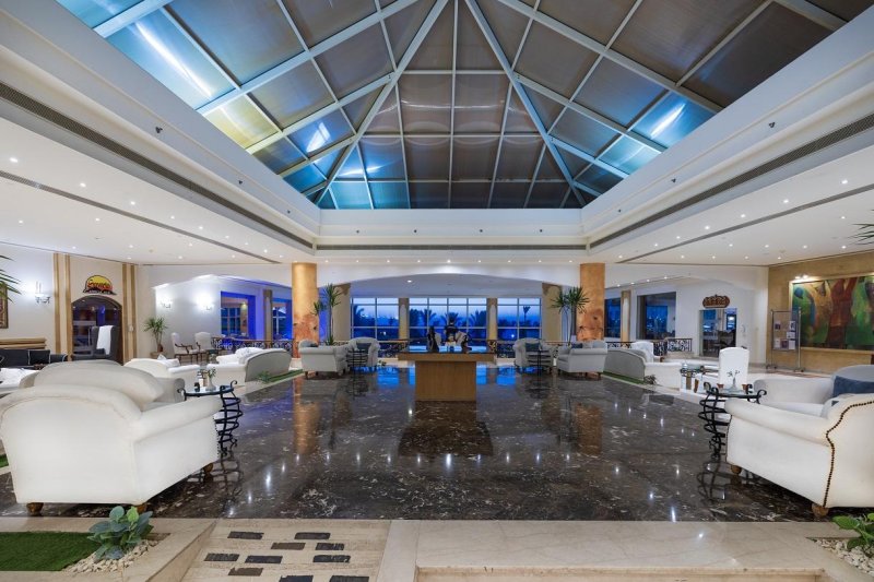 Sharm El-Sheikh utazás Amwaj Oyoun Resort & Casino