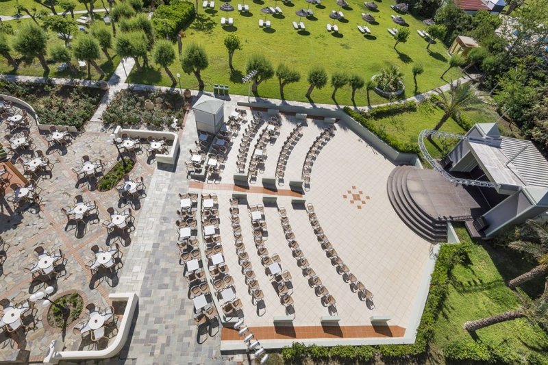 Rodosz Faliraki utazás Apollo Beach