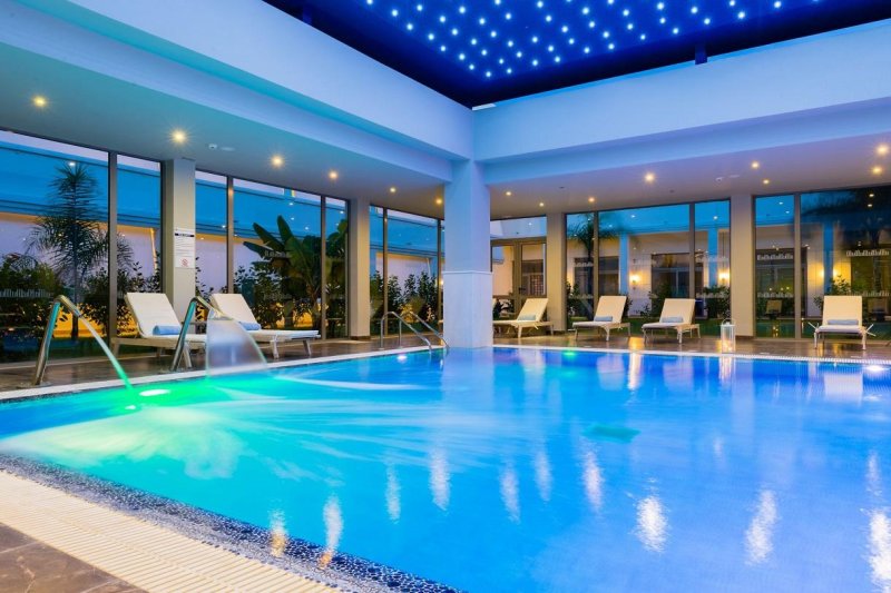 Rodosz utazás Apollo Blue