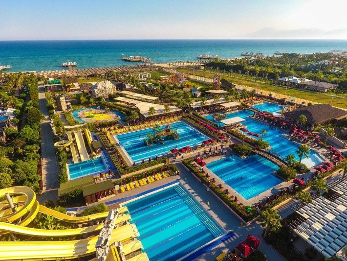 Antalya utazás Aska Lara Resort & Spa