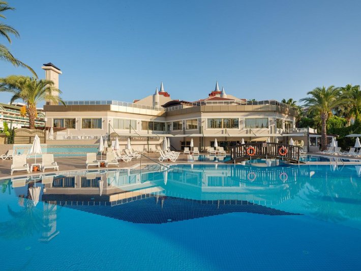 Belek utazás Aydinbey Famous Resort