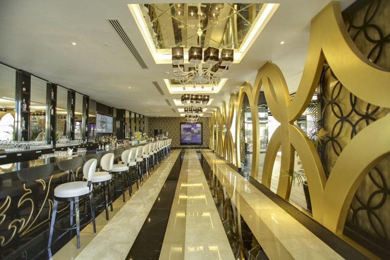 Alanya utazás Azura Deluxe Resort