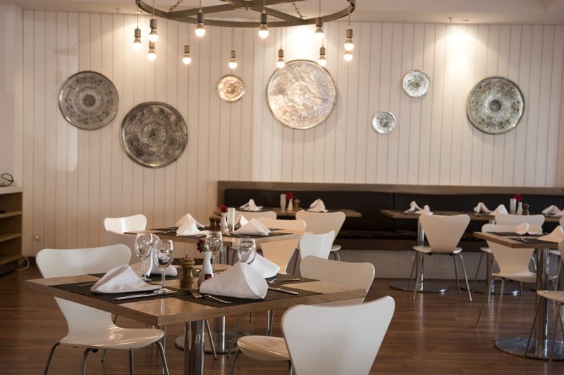 Side utazás Barut B Suites