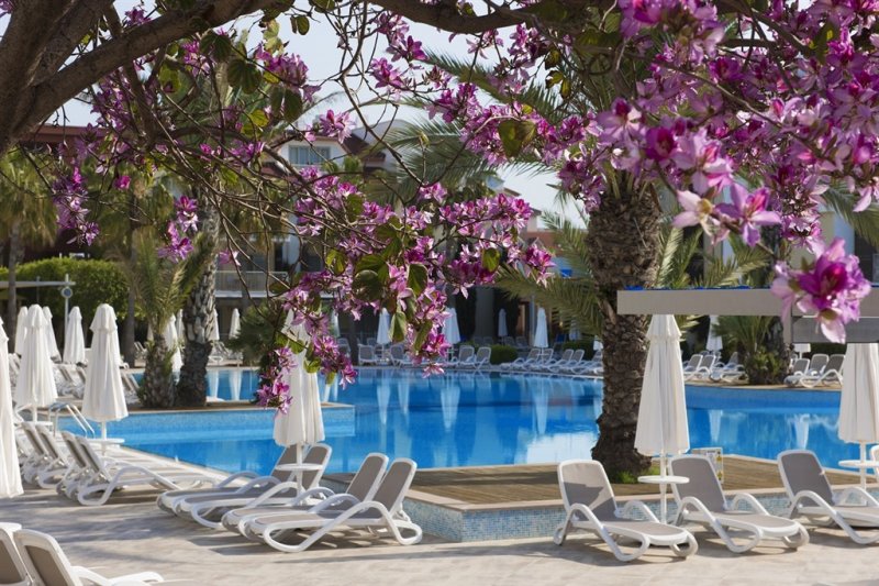Barut B Suites Side