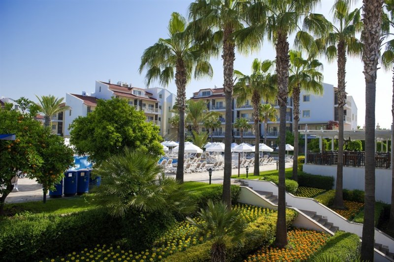 Barut B Suites Side