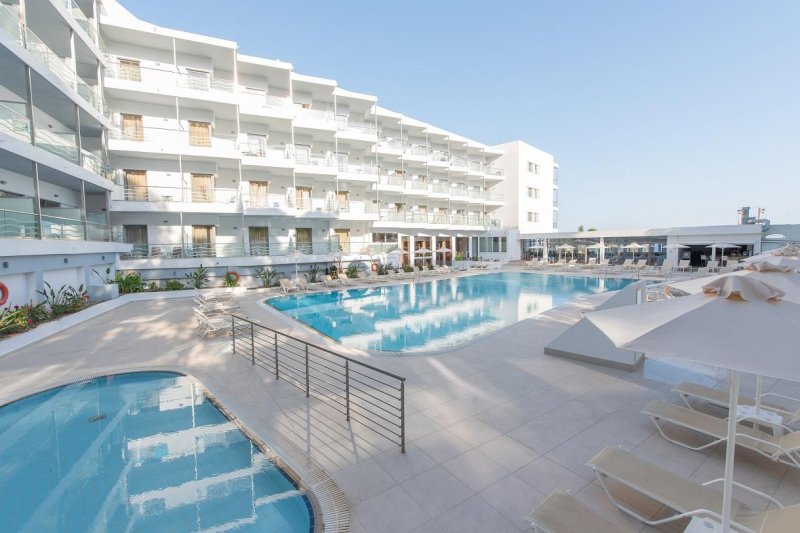 Rodosz utazás Belair Beach