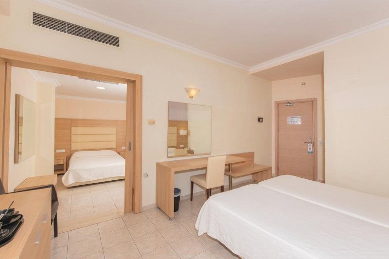 Rodosz utazás Belair Beach