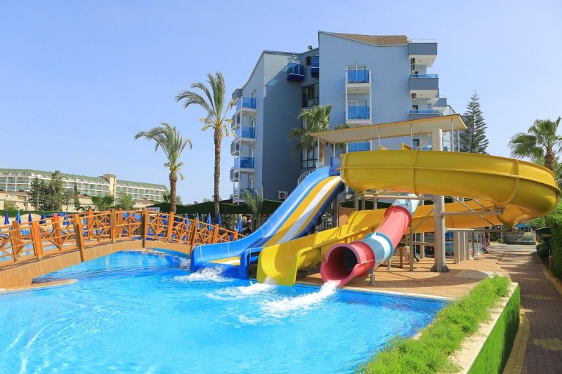 Alanya utazás Caretta Relax Hotel