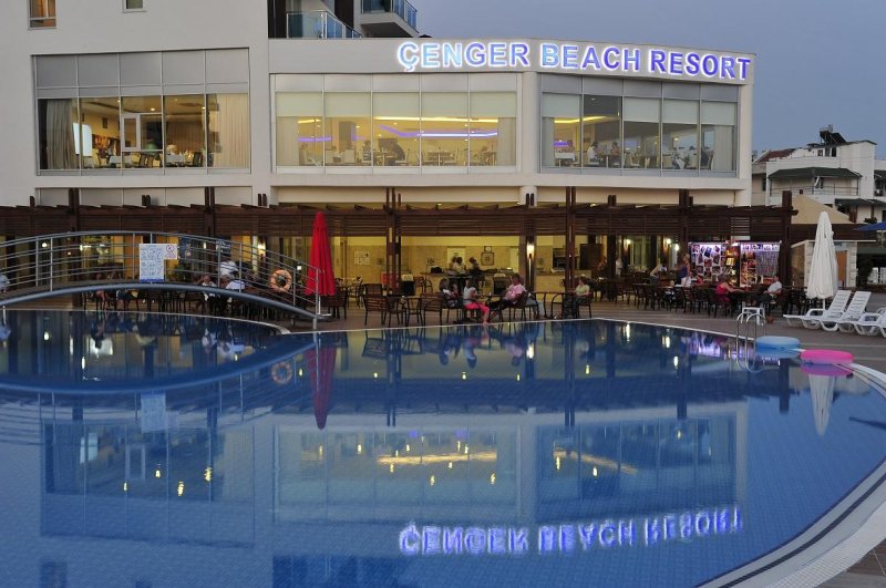 Cenger Beach Resort & Spa Side