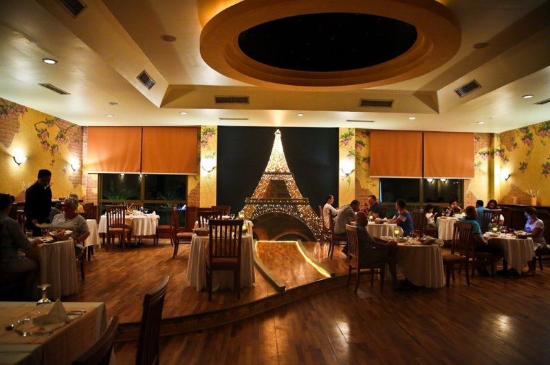 Sharm El-Sheikh utazás Charmillion Club Resort (ex. Sea Club)