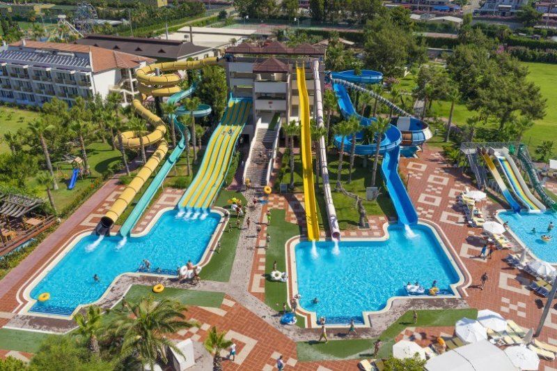 Club Hotel Turan Prince World Side
