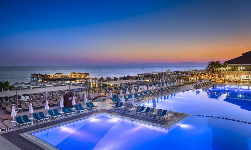 Side utazás Club Nena