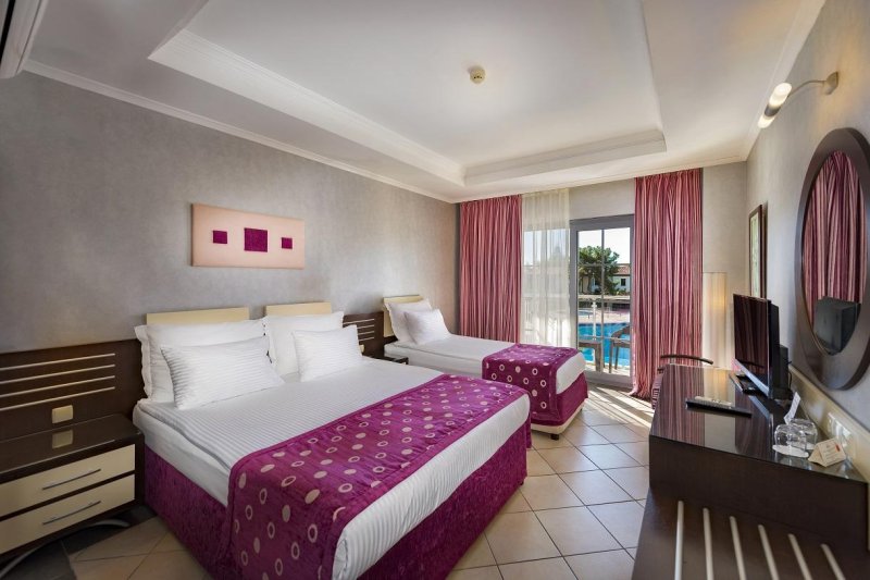 Side utazás Club Nena