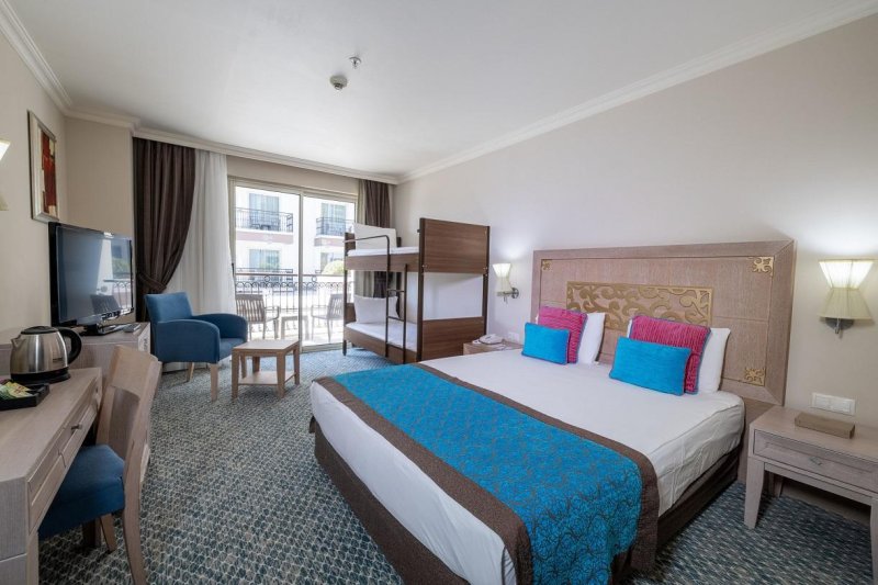 Belek utazás Crystal Family Resort & Spa