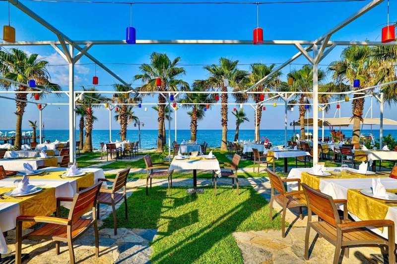 Kemer utazás Crystal Flora Beach Resort