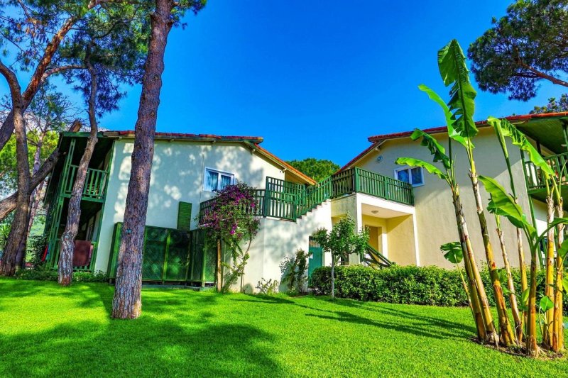 Kemer utazás Crystal Flora Beach Resort