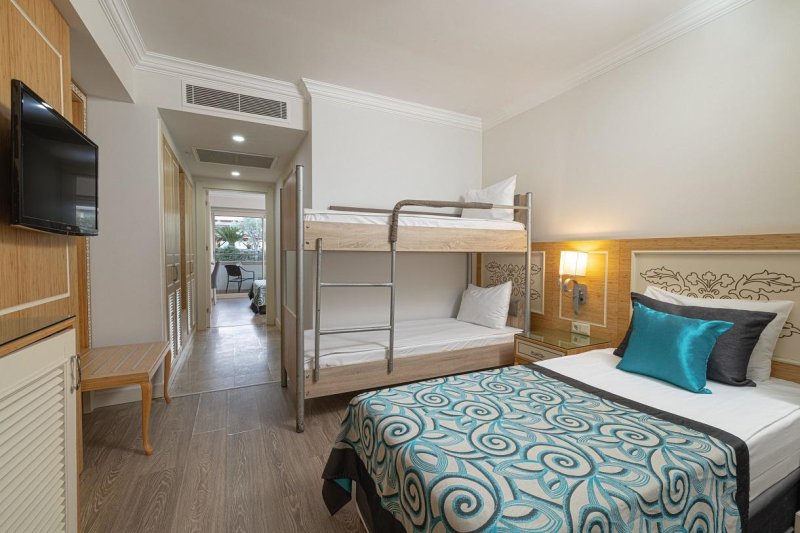 Belek utazás Crystal Waterworld Resort & Spa