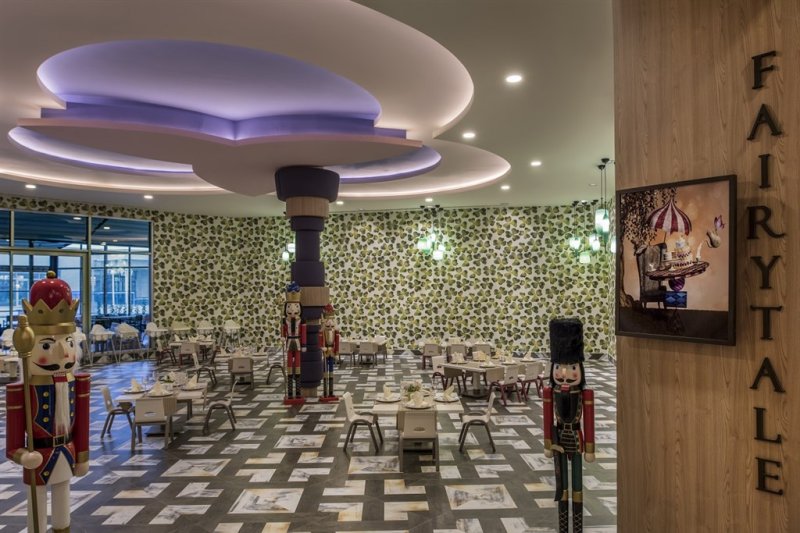 Antalya utazás Delphin Be Grand Resort Hotel