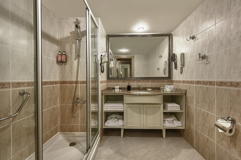 Alanya utazás Delphin Deluxe Hotel