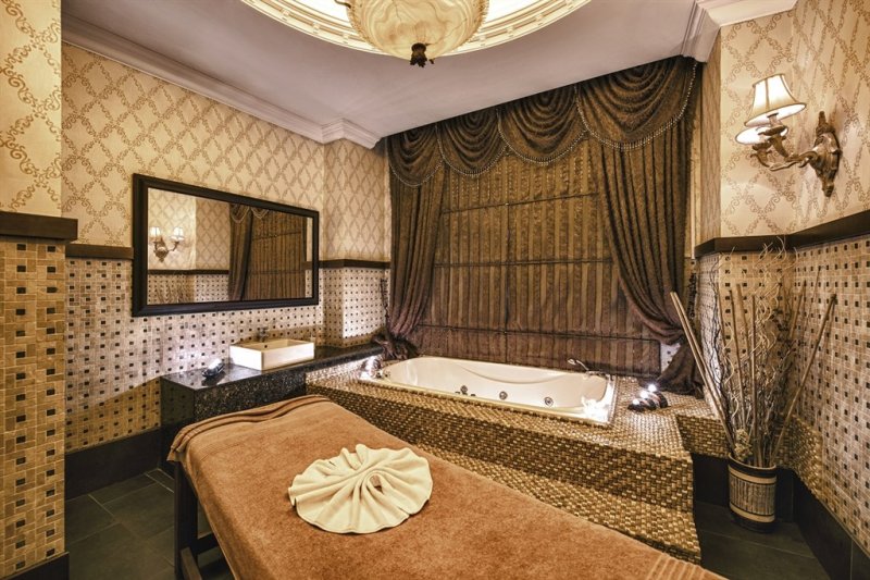 Antalya utazás Delphin Palace Hotel