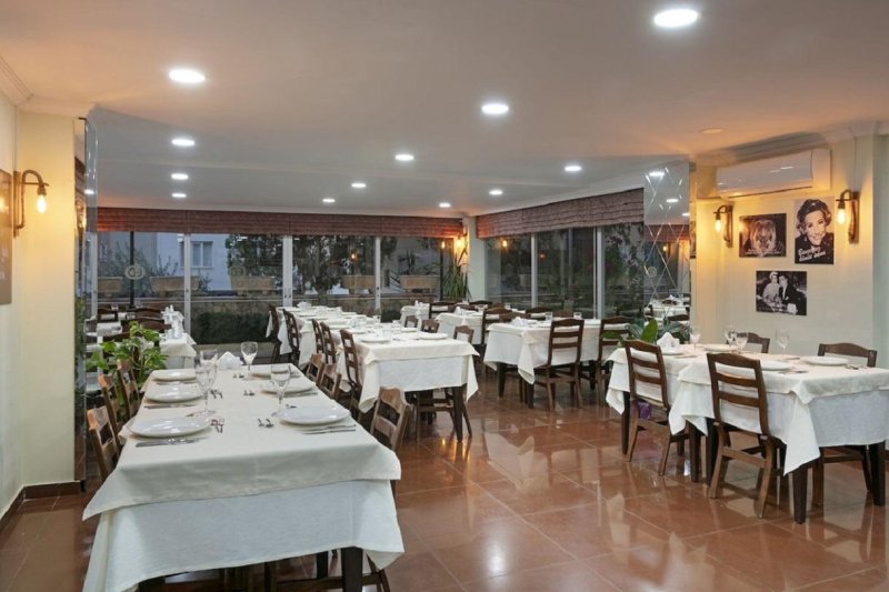 Antalya utazás Dinc Hotel Lara