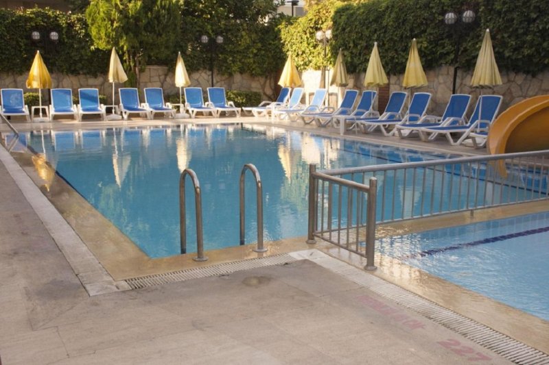 Antalya utazás Dinc Hotel Lara