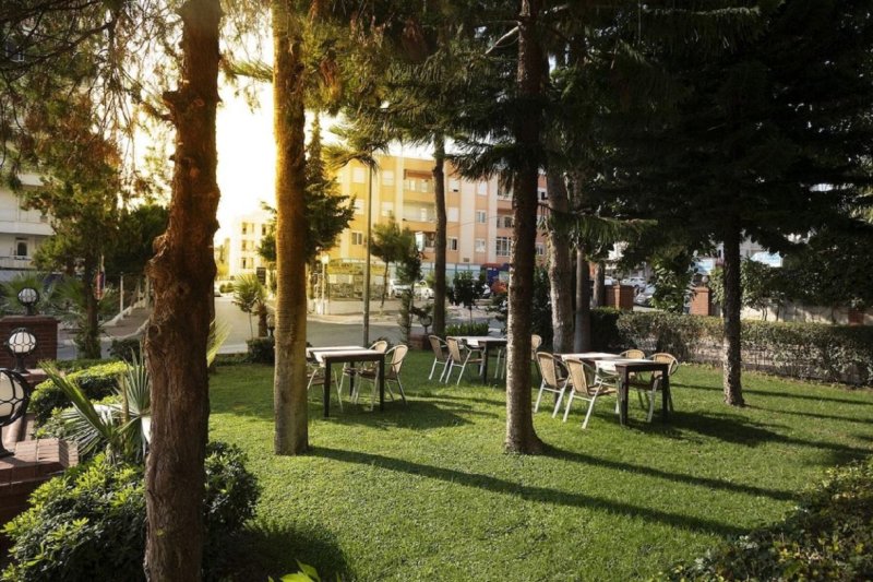 Antalya utazás Dinc Hotel Lara