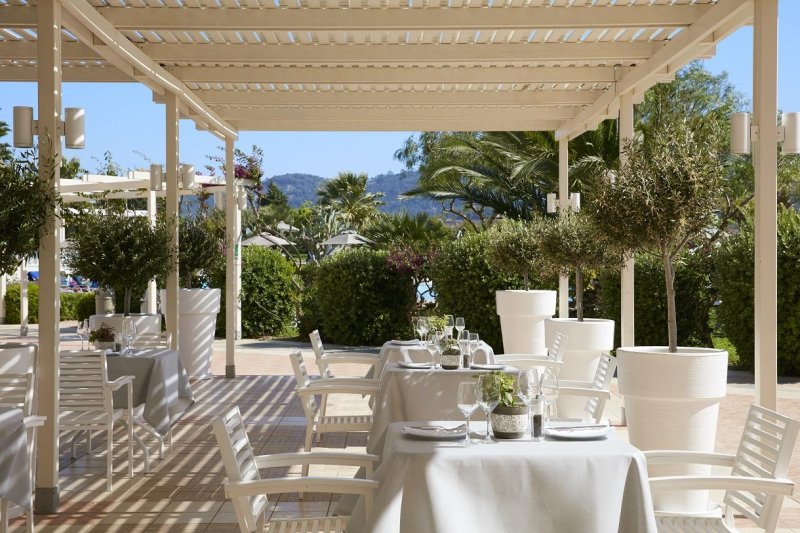 Rodosz utazás Electra Palace