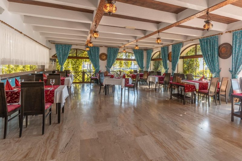 Kemer utazás Emelda Sun Club