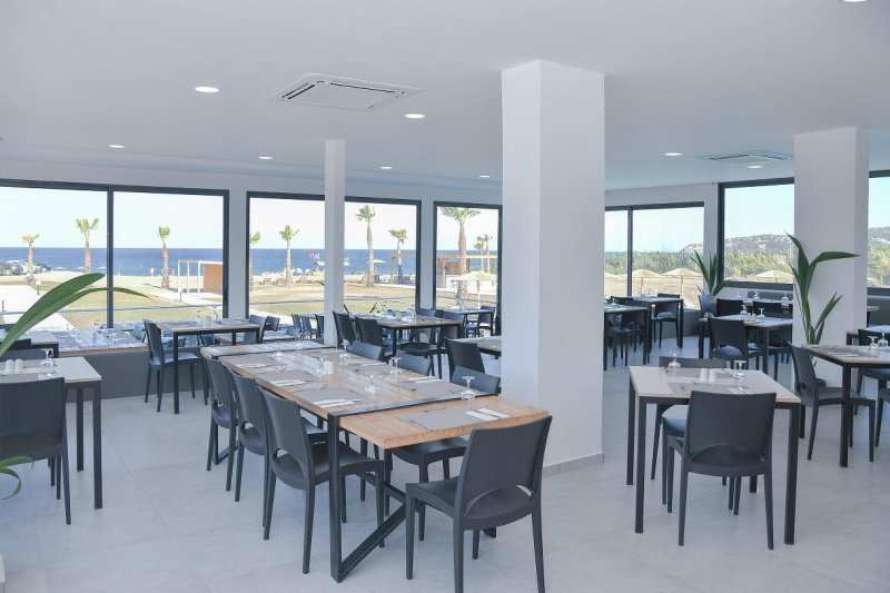 Rodosz utazás Evita Bay