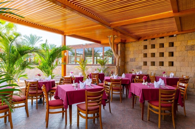 Makadi Bay utazás Fort Arabesque Beach Resort