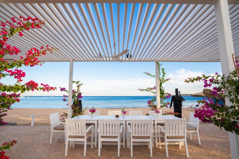 Makadi Bay utazás Fort Arabesque Beach Resort