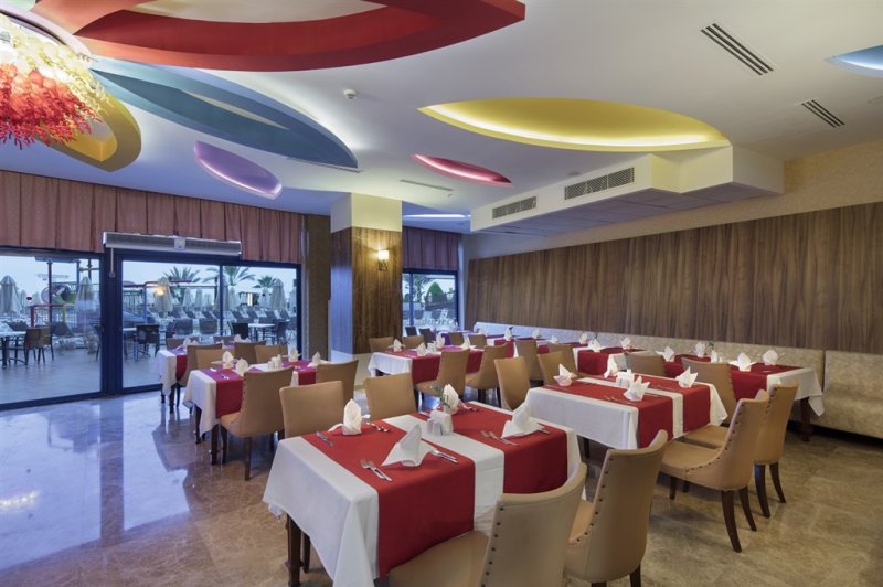 Alanya utazás Granada Luxury Okurcalar