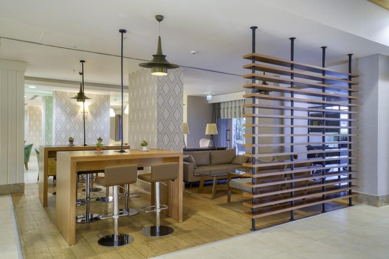 Antalya utazás Grand Park Lara