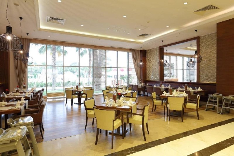 Kemer utazás Juju Premier Palace