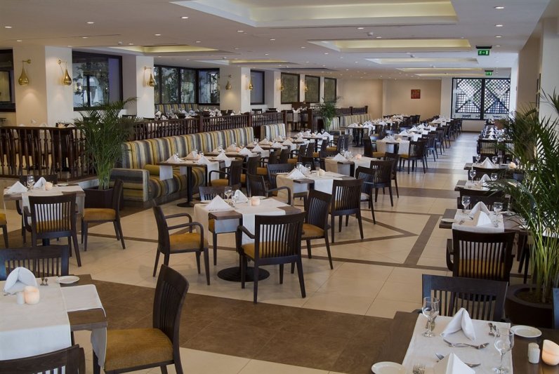 Kairó Luxor Steigenberger Aqua Magic