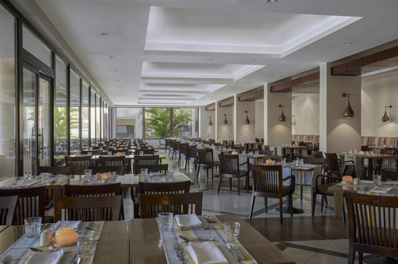 Kairó - Hurghada Steigenberger Aqua Magic