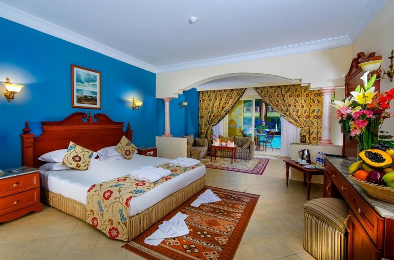 Kairó - Hurghada Titanic Palace