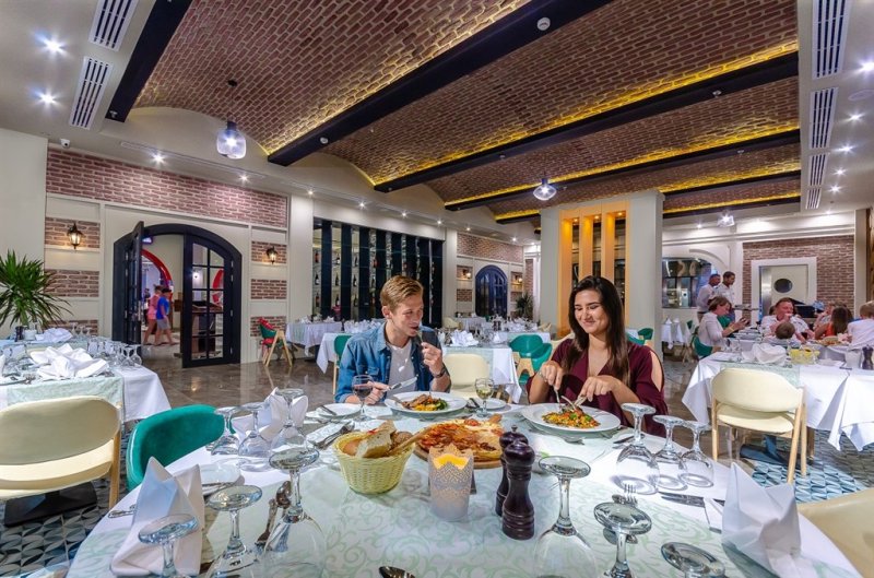 Kairó Hurghada Titanic Royal