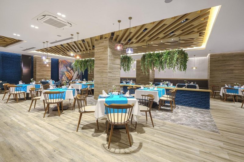 Kirman Calyptus Resort & Spa Side