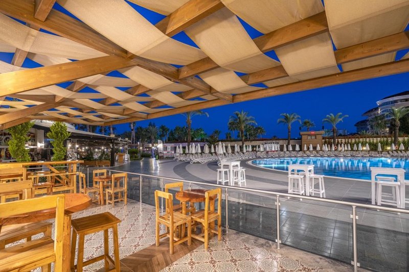 Alanya utazás Kirman Leodikya Resort & Spa