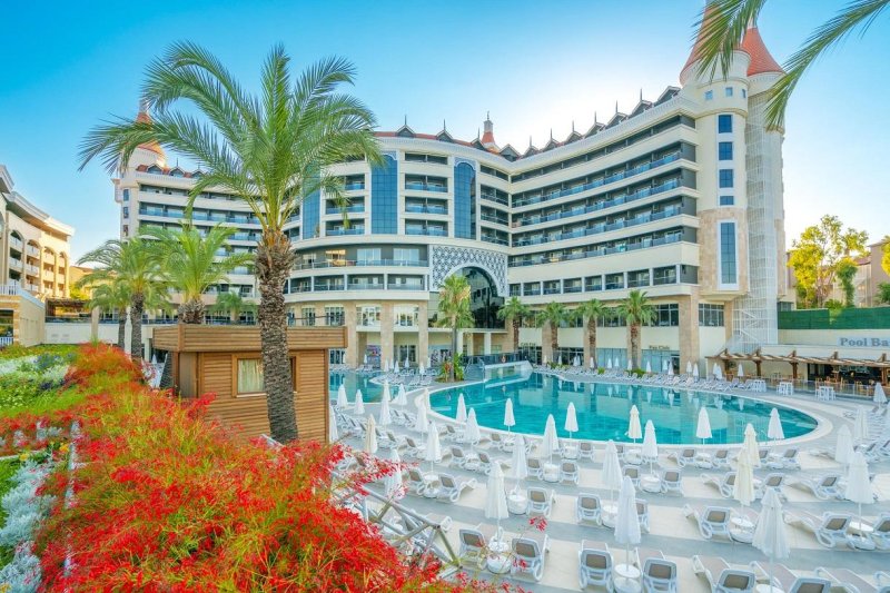 Alanya utazás Kirman Leodikya Resort & Spa