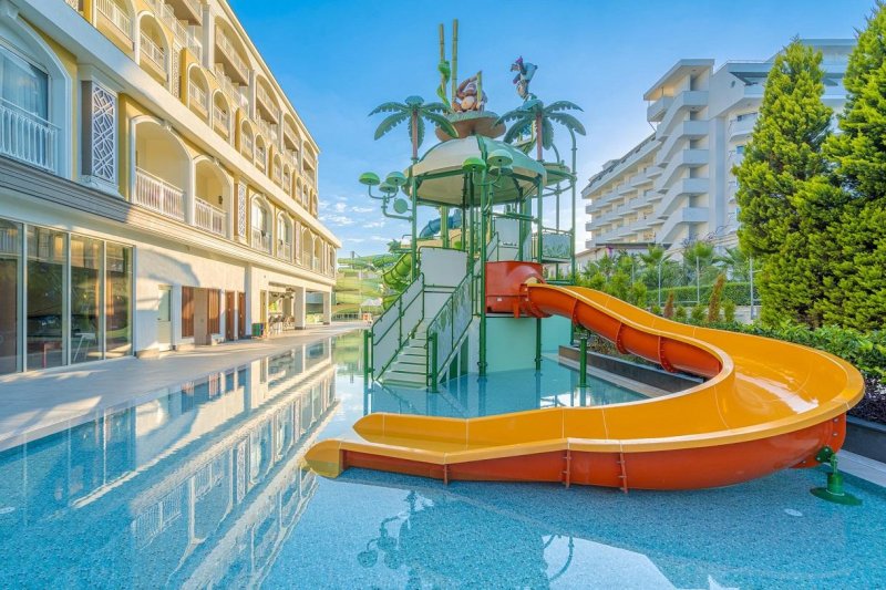 Alanya utazás Kirman Sidera Luxury & Spa