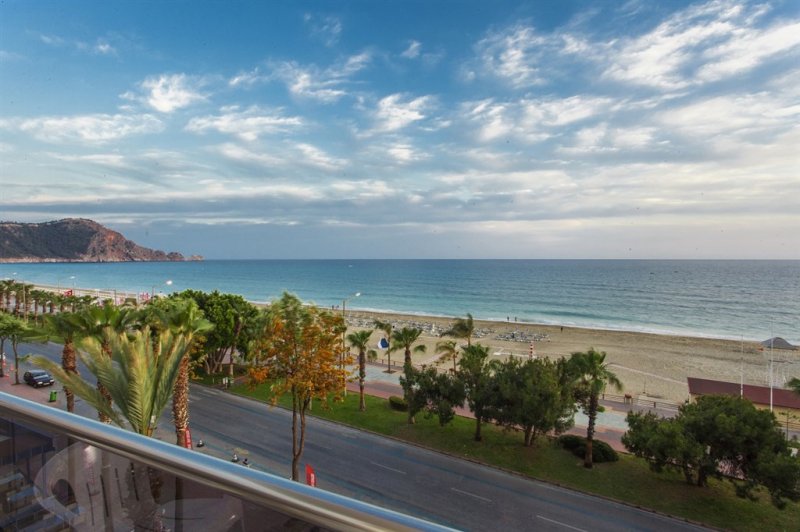 Alanya utazás Kleopatra Ada Beach Hotel