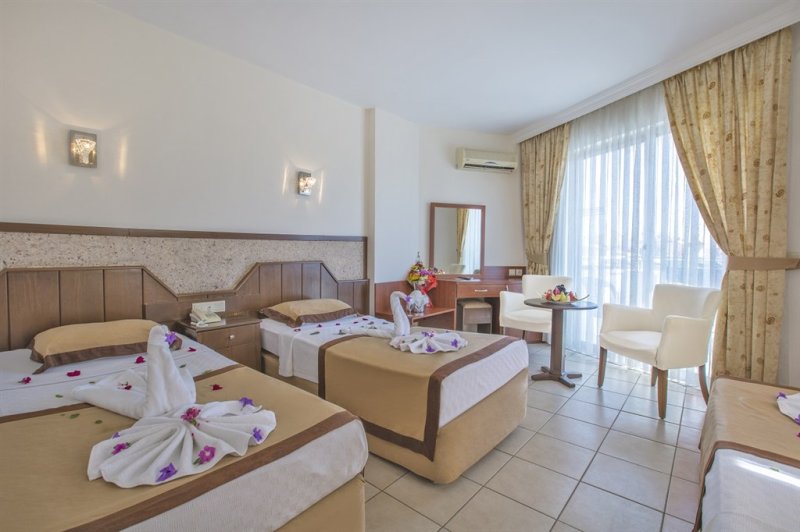 Alanya utazás Kleopatra Arsi Hotel