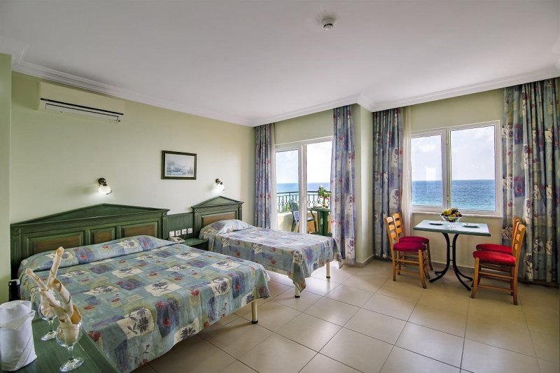 Alanya utazás Kleopatra Royal Palm Hotel