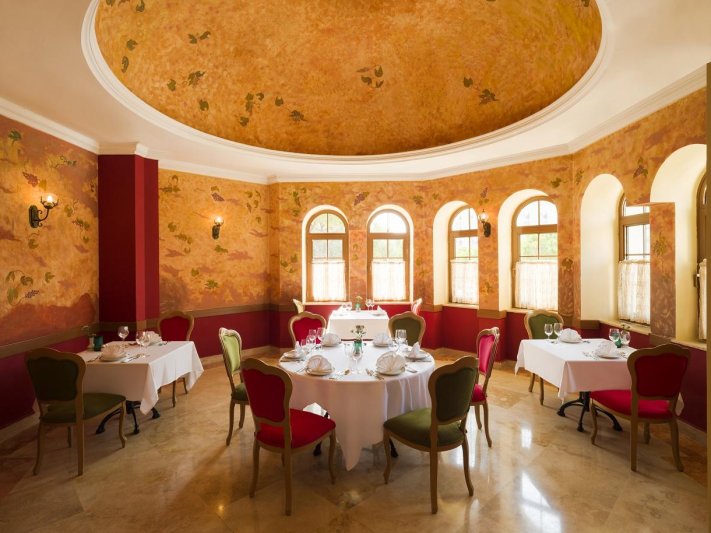 Antalya utazás Kremlin Palace Hotel