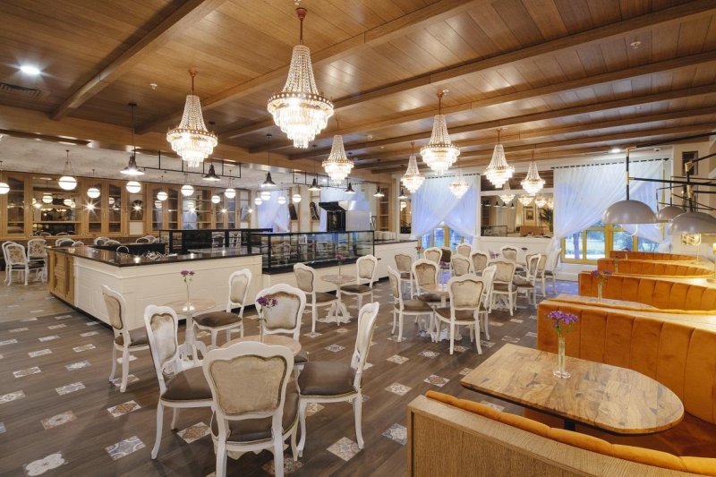 Antalya utazás Kremlin Palace Hotel