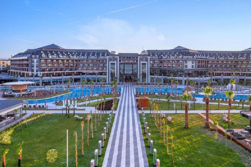 Lago Hotel (ex. Azura Deluxe Sorgun) Side